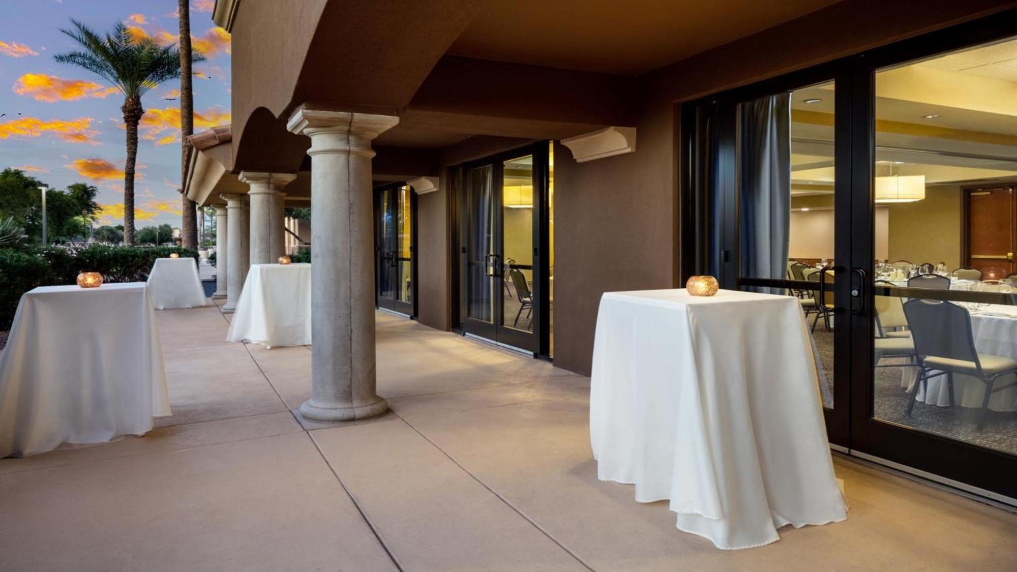 Holiday Inn Phoenix/Chandler By Ihg Exterior photo