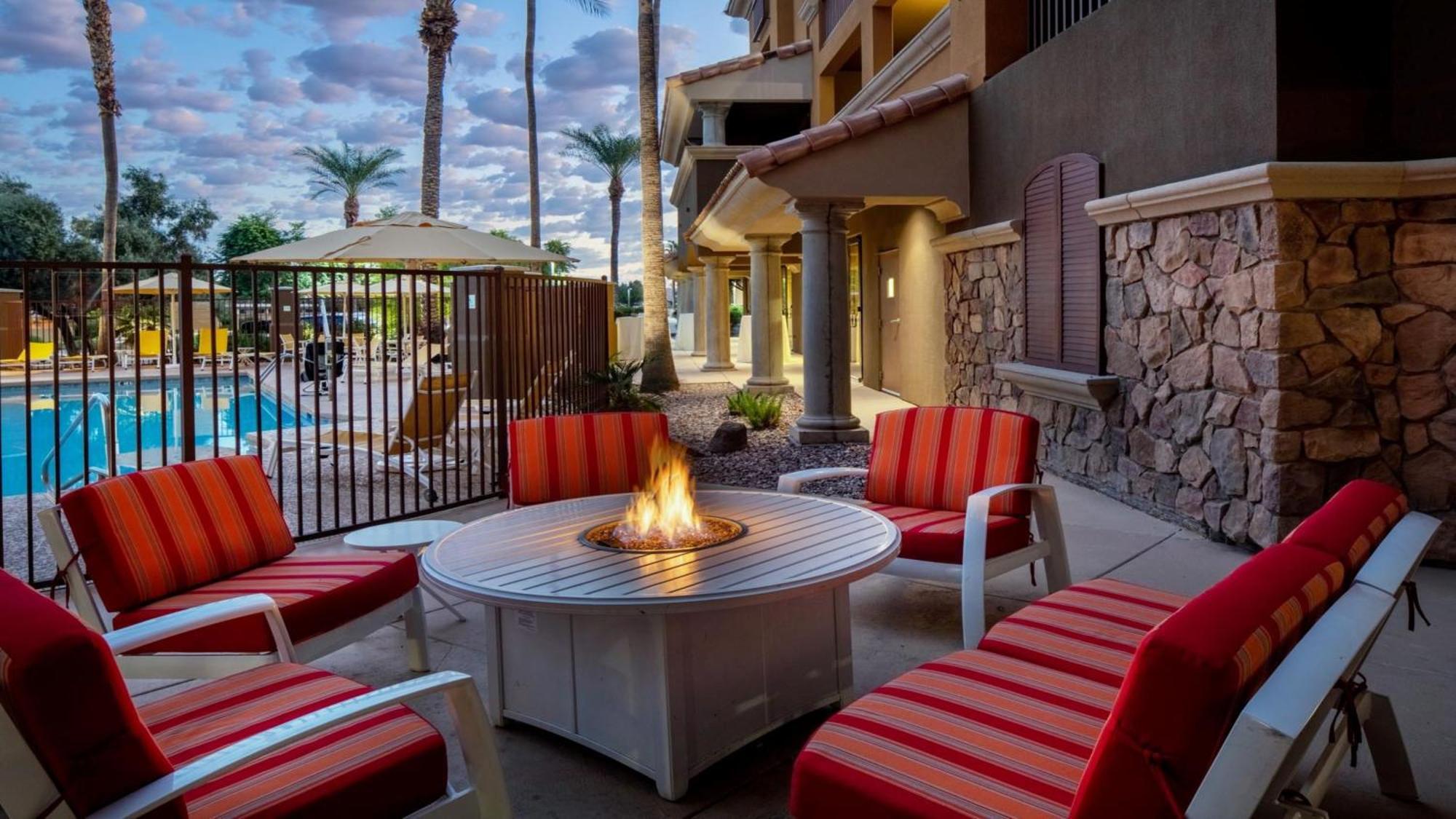 Holiday Inn Phoenix/Chandler By Ihg Exterior photo